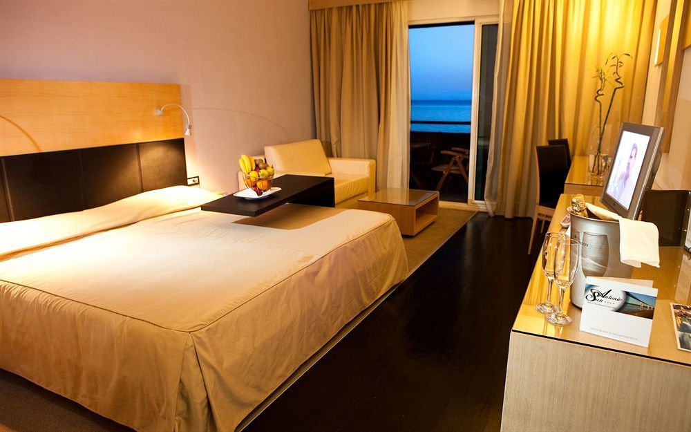 פודסטראנה Beach Hotel Split מראה חיצוני תמונה